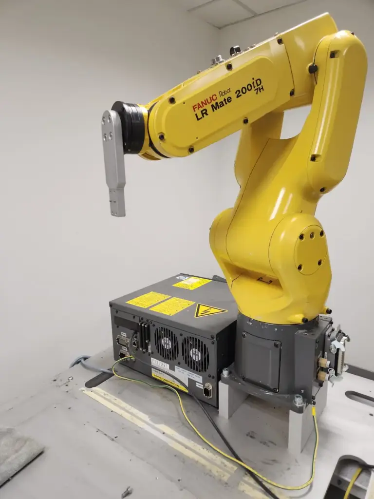 Robot Industrial FANUC LR Mate 200iD/7H